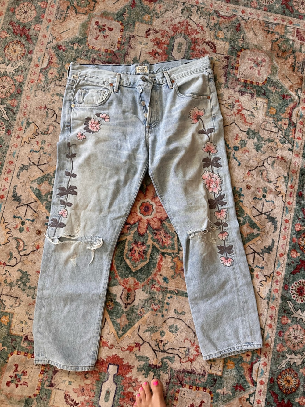 Citizens Of Humanity Light WashJeans with Pink Floral Embroidery